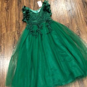 Beautiful emerald green dress - sz6